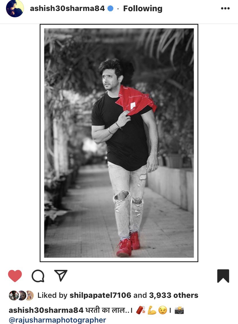 zoinxy's tweet photo. @ashish30sharma
Awwwww giving us a heartbreak...
seeing all yr fabulous pics of a HandsomeYou‼️
#धरती का लाल ... the red shining through against a black drop‼️
You are #MadeForTheScreen
You cannot deprive the Screen from Your Acting ‼️Yr Brilliance cannot be denied or Lost😇 https://t.co/oX4J57Zoki