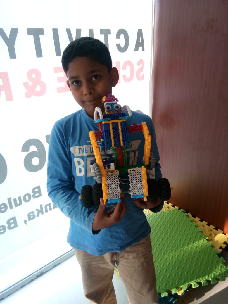 ShikshaAdamya's tweet image. #adamya Shiksha
#smartdustbin #searover #robotic #activities #
#Smart Dustbin.. Sea Rover... Robotic activities .
#SEP #robotbumper #tribuchet #cleverrabbit #topspin #powerspin #dancingrobot #golfrobot #boxingrobot
call 7997666624 9148433030 for Demo Workshop and Regular sessions