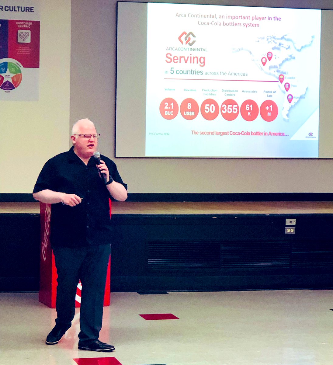CLeRoyCavazos's tweet photo. @CocaColaSWB @arcacontal is proud to welcome @SanAntonioEDF #MexicoGroup to our #SanAntonio Plant, this #collaboration brings strength and resolve to our joint #Binational Strategy #USMXBorder @COSAIRO @COSAGOV #USMCA #BorderTalk https://t.co/NeNRUt0rkX