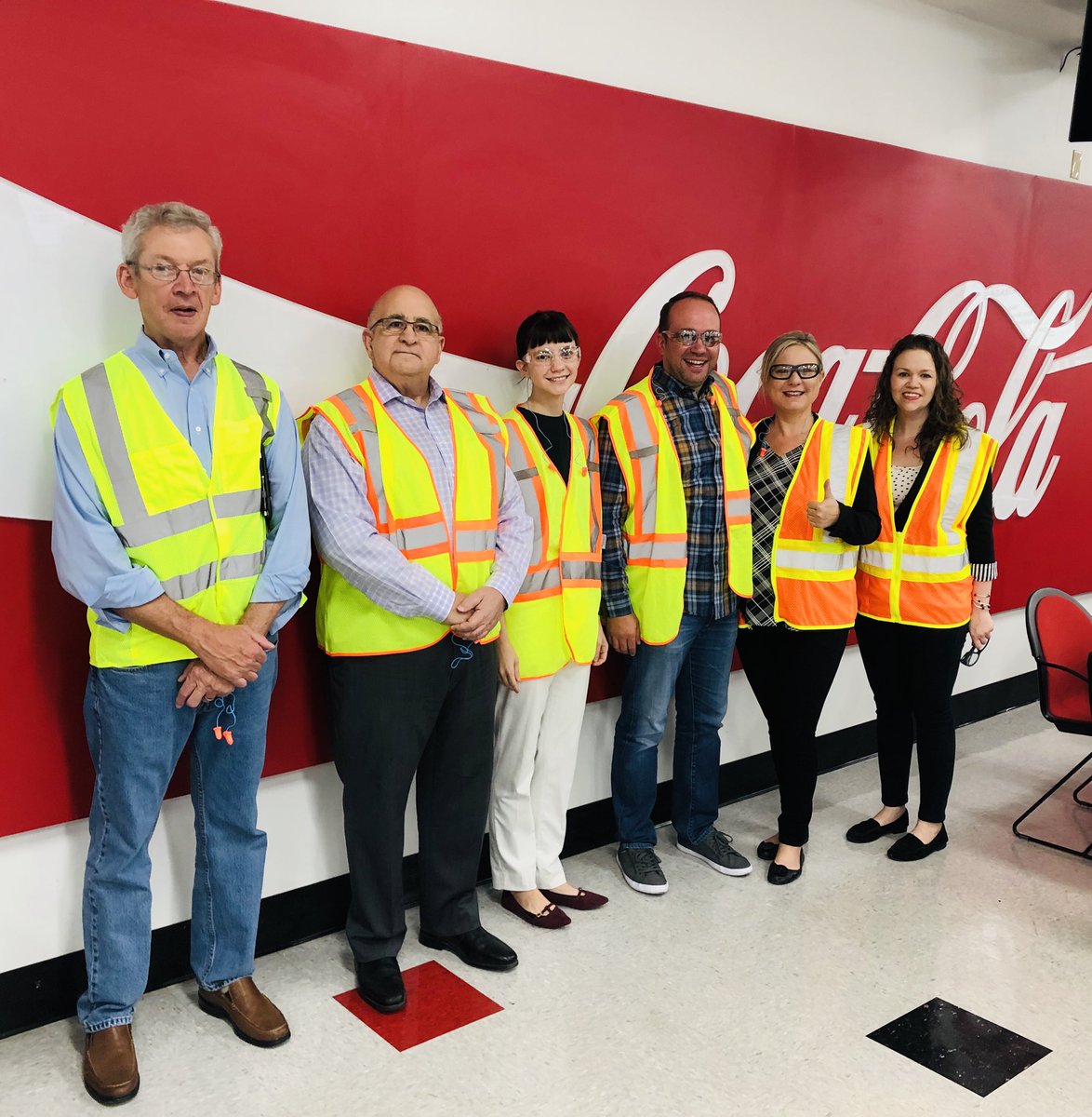 CLeRoyCavazos's tweet photo. @CocaColaSWB @arcacontal is proud to welcome @SanAntonioEDF #MexicoGroup to our #SanAntonio Plant, this #collaboration brings strength and resolve to our joint #Binational Strategy #USMXBorder @COSAIRO @COSAGOV #USMCA #BorderTalk https://t.co/NeNRUt0rkX