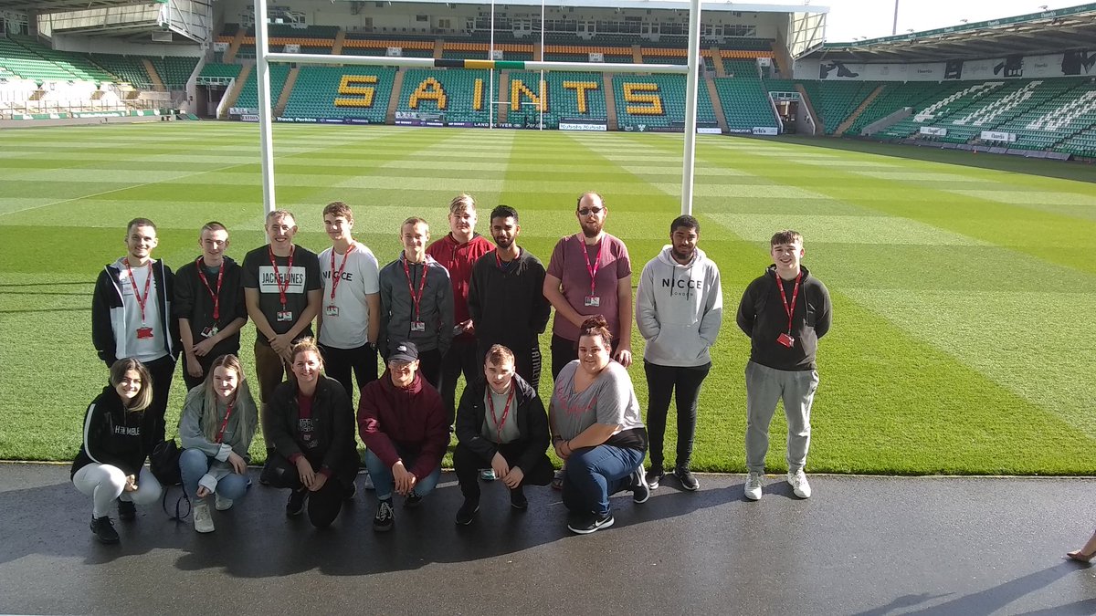 dobbo45's tweet photo. UoN employer visit to Saints RFC
#hubbed brilliant tour for Welcome Week 19 https://t.co/7qZAmAJ51j