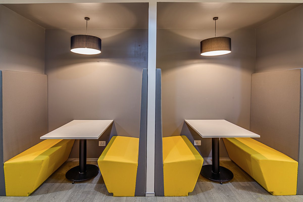 ncubeplanning's tweet photo. Unique meeting pods breaking the monotony and lending splash of colour to the workspace.

Project: Bajaj Finserv, #Pune

Check https://t.co/DeShYSwSJh for more!

#interiordesign #officeinteriors #meetingpods #NCUBE #designandbuild #indianinteriordesigners #workplaceinteriors https://t.co/tufaadCaQz