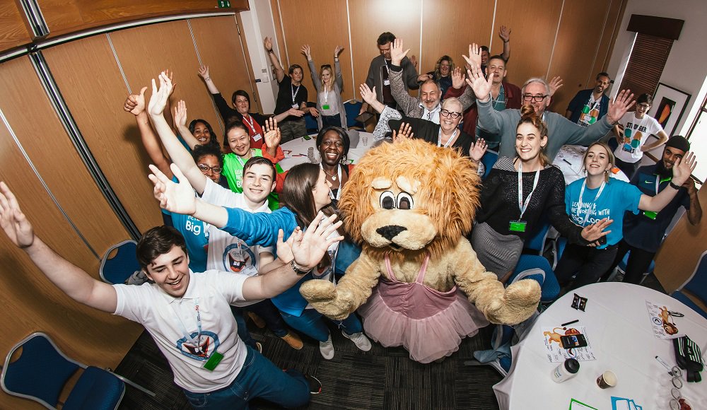 LocalTrust's tweet photo. Thanks to everyone who came to #Connects19 and made the event so enjoyable. Photos from the event are now up, see if you can spot yourself! 📷
https://t.co/IfgO1Cik98 https://t.co/eJEaRaraE8