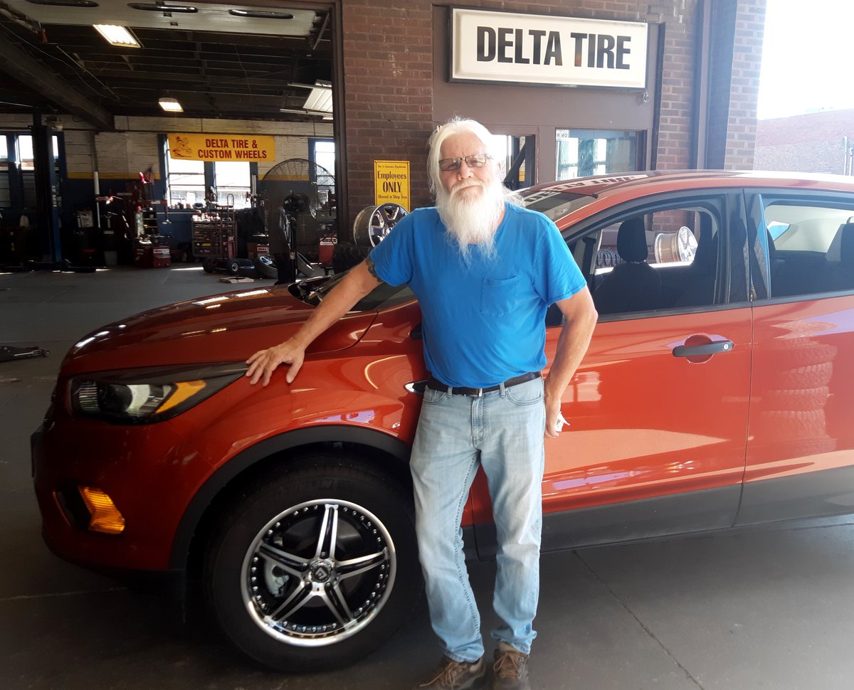 Delta_Tire's tweet photo. #BeforeandAfter pics of Chuck Snyder's 2019 #Ford Escape with @MotegiRacing 17" #wheels. #Congratulations Chuck on your new ride!! https://t.co/fqcjiQr3p2