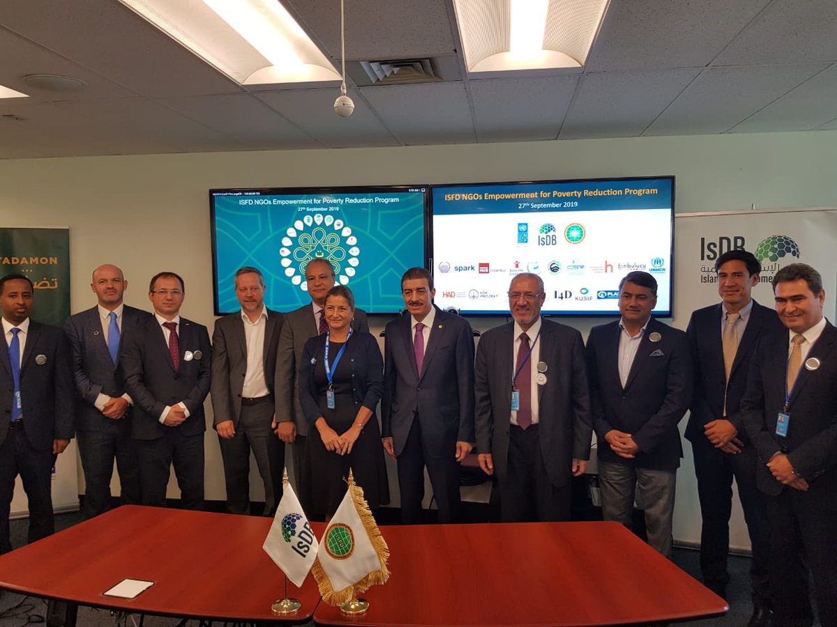 isdb_group's tweet image. @IsDB-group and @UNDP:  The NGO Empowerment for Poverty Reduction Program is a partnership initiative that brings all actors together including national &amp;amp; international CSOs, MDBs, UN agencies, private sector, philanthropists and foundations to achieve poverty reduction.