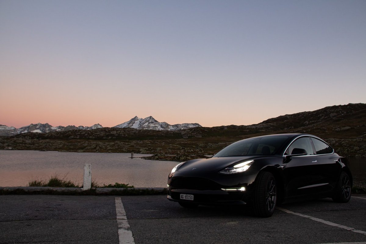 DHLGlobal's tweet photo. #AutoNexus, the #logistics handler for @Tesla, explains why the #logistics of bringing vehicles into #Australia isn't as simple as driving them off the #ship to the car #dealership. https://t.co/dt4YQp2zzr https://t.co/Ot7YAJxNzj