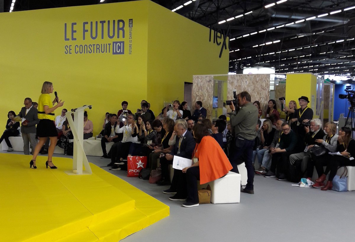 Activscreen's tweet photo. [LET’S TALK] #Activisu #Activscreen prend la parole cet après-midi de 17h à 17h30 sur l’espace SILMO Next sur la thématique “L’affichage digital en magasin, l’influenceur du dernier mètre” 📢 On vous attend nombreux ! #innovation #opticiens #retail https://t.co/UfNbAZGGDs