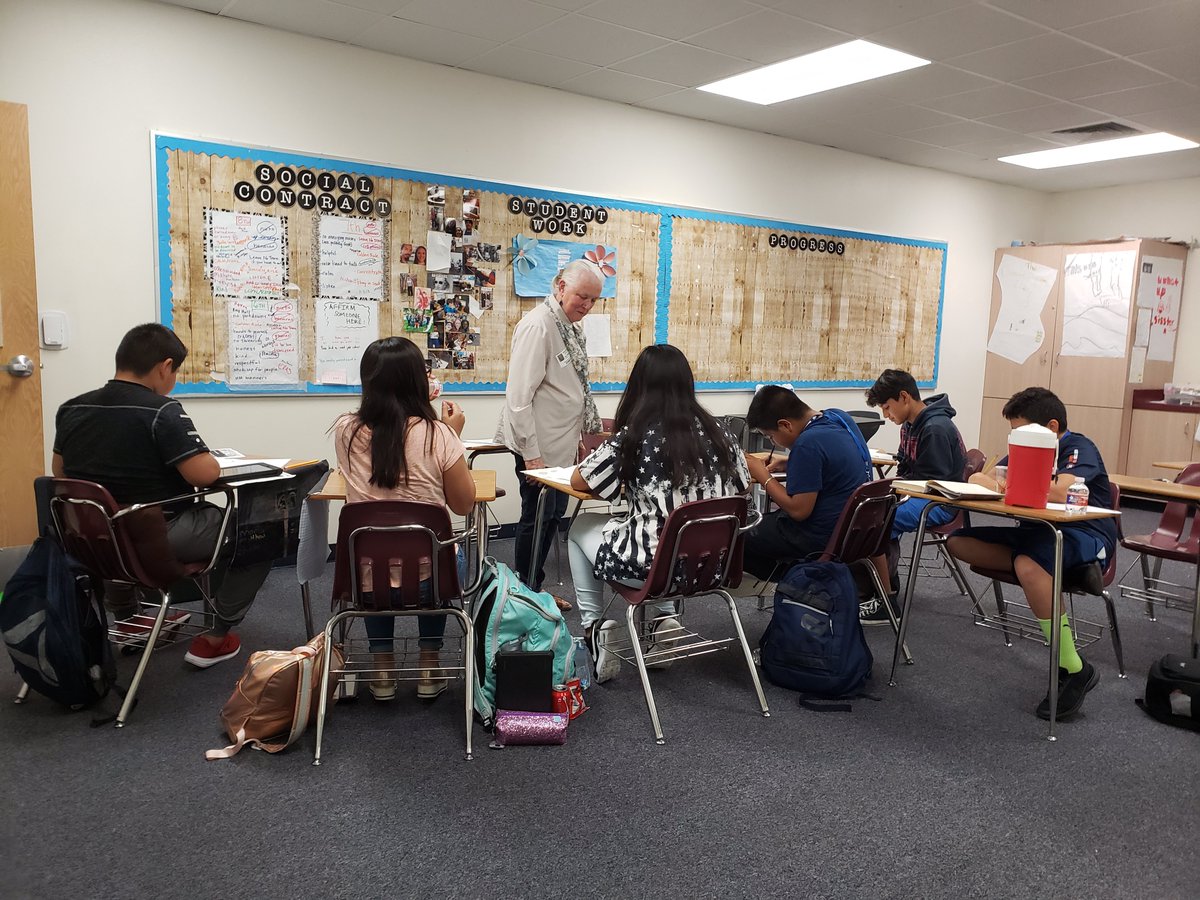 GisdFamilies's tweet photo. Kicked off our ESL classes at Benold yesterday! Exciting collaboration between Benold, Georgetown Project, and Family Involvement GISD! #GISD #Benold #Georgetownproject #goodthings https://t.co/o2wRS3rkBE
