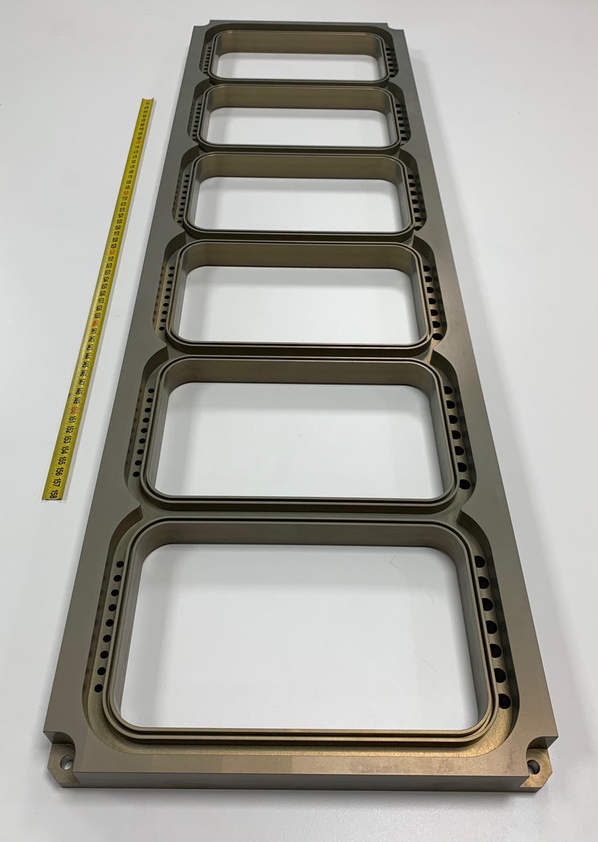 MPerma's tweet photo. Mecanizado en aluminio. Anodizado posterior. https://t.co/RADjIPxFOb