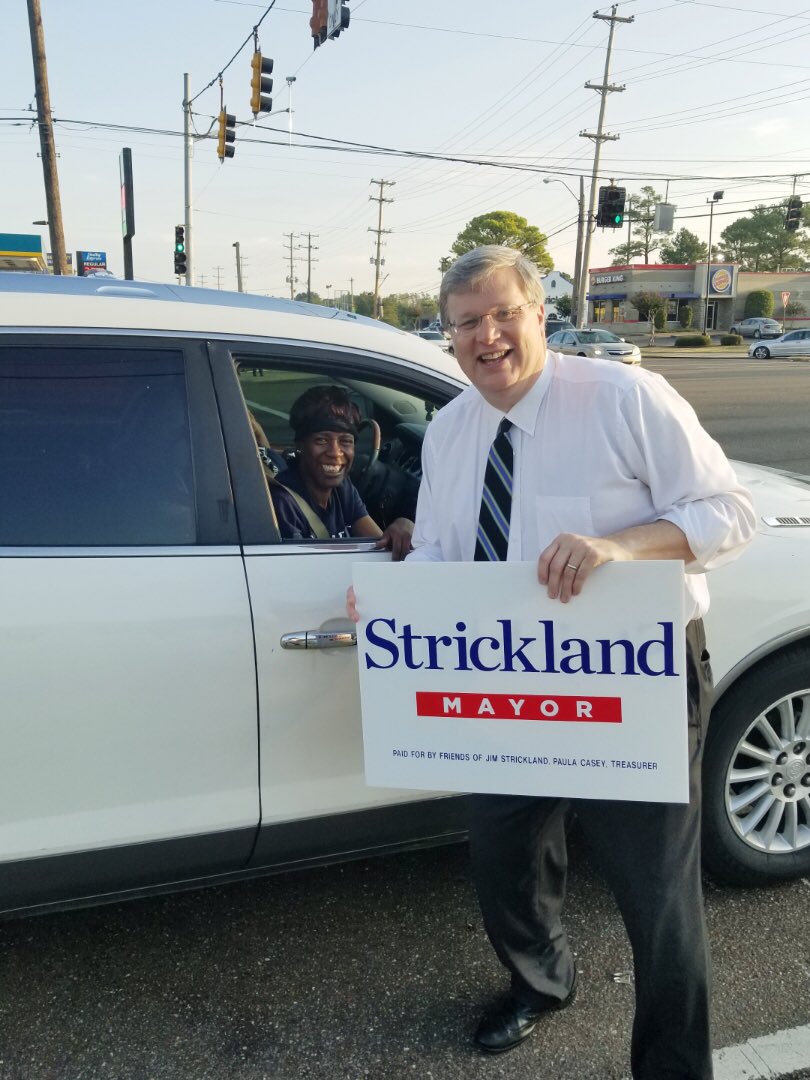 stricklandmayor's tweet photo. Great response at Shelby Drive and Millbranch this morning starting at 6:50 am! #EveryWakingHour https://t.co/aIa4Emvw64