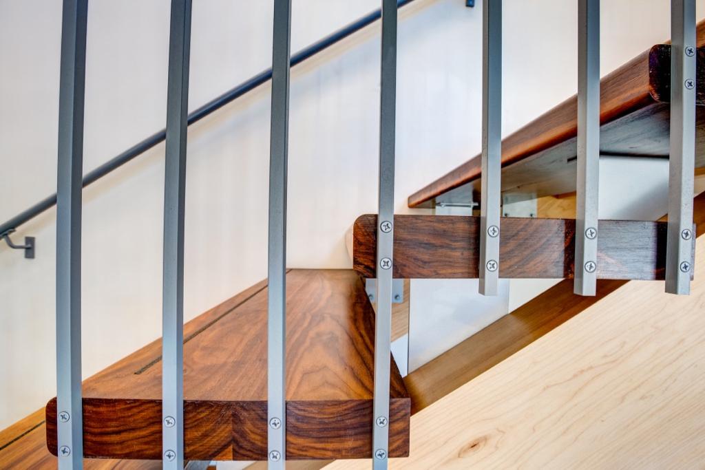 MacBeathHrdwood's tweet photo. At our headquarters in Edinburgh, Indiana- *solid* 4" thick Hard Maple stringers with 3" thick Black Walnut tread, because that's how we roll--
#Woodworking
#Stairbuilding
#IndianaHardwood https://t.co/JSqWD2gq8a