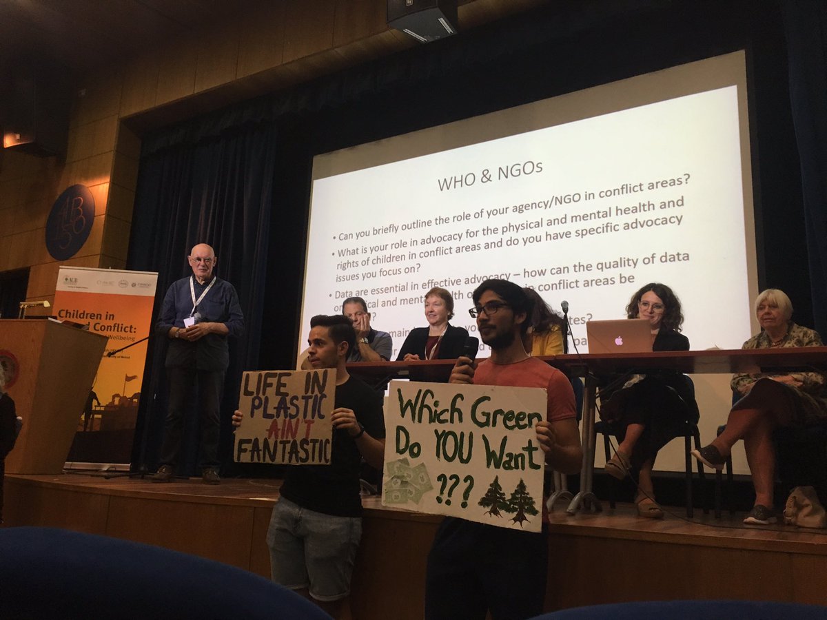 During the international advocacy panel discussion at #issop2019 young climate change activists were protesting nearby....so we invited them to speak to us! #advocacy #YouthStrike4Climate #workingtogether #socialpaediatrics <a href="/IssopOrg/">ISSOP.org</a>