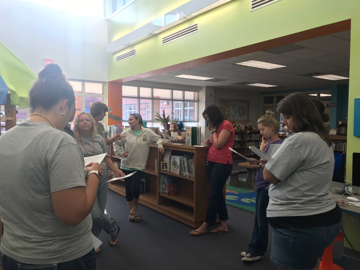 juliebarbee's tweet photo. Working on our EQ this am @bethelelem! Leaders knowing themselves in order to know their colleagues, kids, and families!!! #EmotionalIntelligence #BESNextPlay #BESOvertime https://t.co/aqpF4N0Yge
