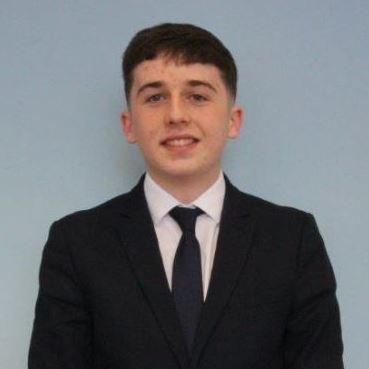 PBEstateAgents's tweet photo. Joe is the youngest member of the team and initially started with Peter Barry as a Saturday helper in the spring of 2017 before commencing a full-time apprenticeship with the Company in 2018. 
#MeetTheTeam
#PBEA #PeterBarry #PeterBarryEstateAgents https://t.co/d4OqMNT3Fz