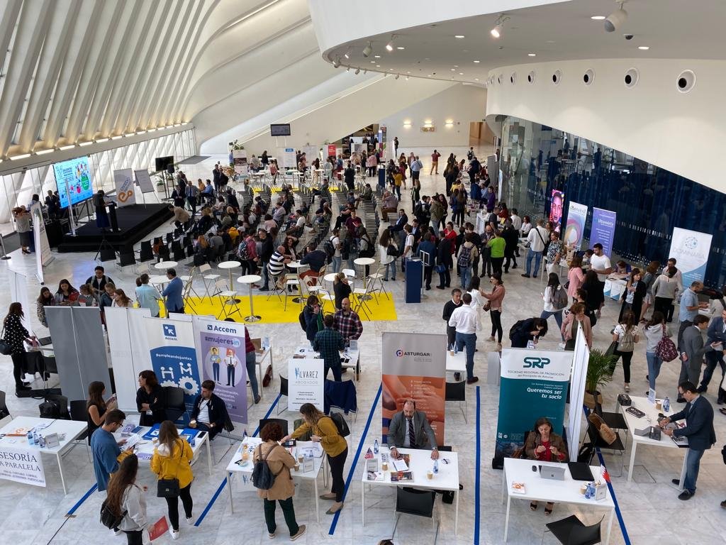 Asturgar's tweet photo. @OviedoEmprende @palacio @AJEASTURIAS @clubcalidadcom @asataasturias @idepasturias @innovasturias @invest_asturias @PTAsturias @ASTUREXExporta @GobAsturias @EmprendeFADE @camaraaviles @CamaraGijon @CamaraOviedo @ceeiasturias @AEFAS_asturias #AsturgarEventos
Ha sido un placer, un año más, estar en el V Encuentro de Networking #NetWorkOVD
Y si tenéis cualquier duda estamos en https://t.co/DrTlqFmOtl
Una gran organización, nos vemos el año que viene.
#CrecemosJuntos
#Financiación #Pymes #Autónomos #Comercio https://t.co/h1Feejv3BE
