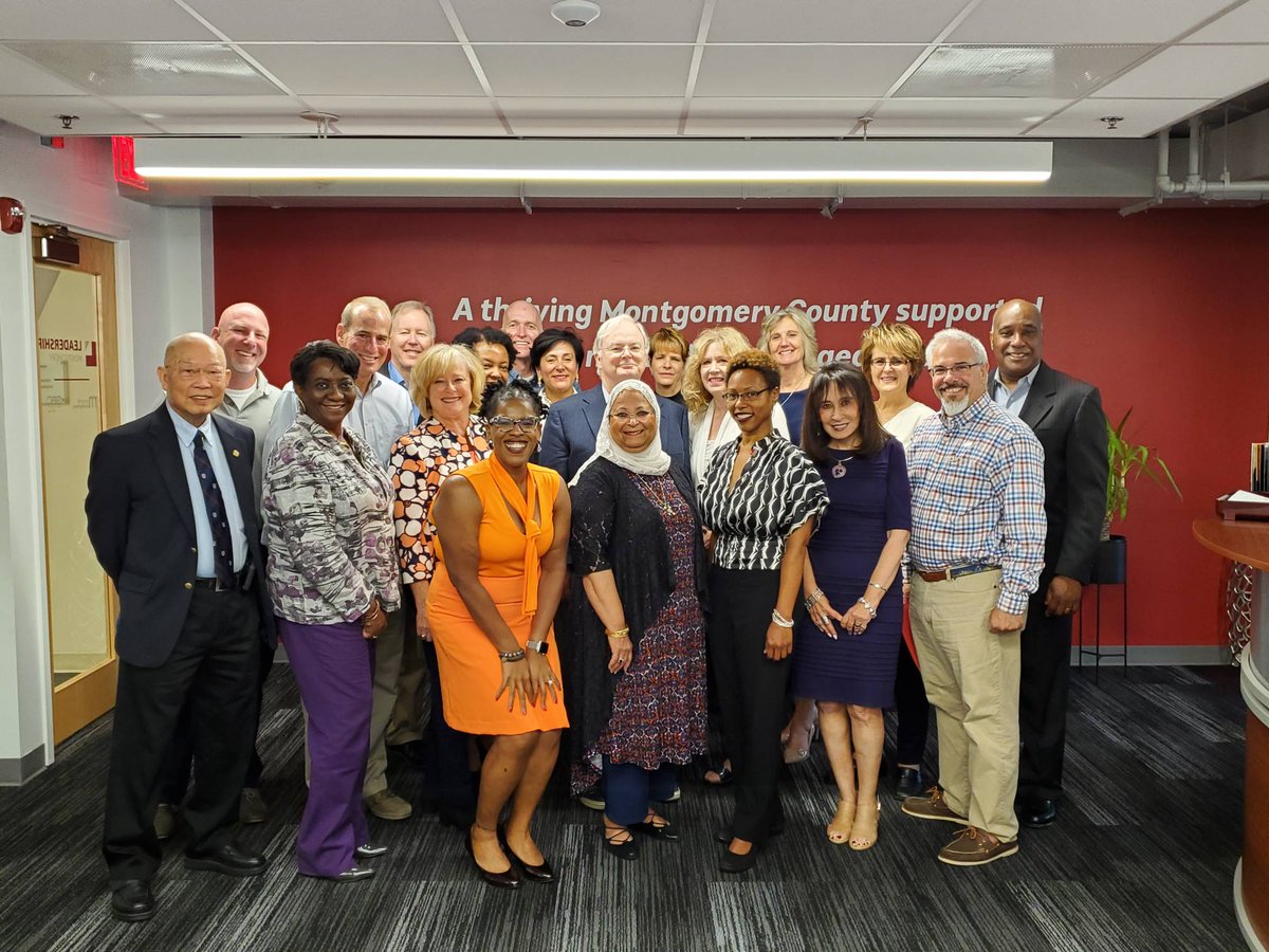 LeaderMontMD's tweet photo. Thank you to current and former LM board members for joining us this morning for breakfast! We are grateful for your steadfast commitment to our organization. #30YearsofLM #generationofleadership https://t.co/9rAo3IlAzE