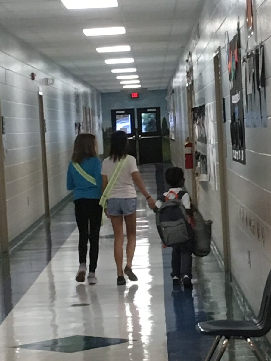 scetigers's tweet photo. Check out our new safety patrol and Mr. Hayes helping our CD friends to class! #bekind #throwkidness #scetigers #hcselem https://t.co/eBNVeECvLz