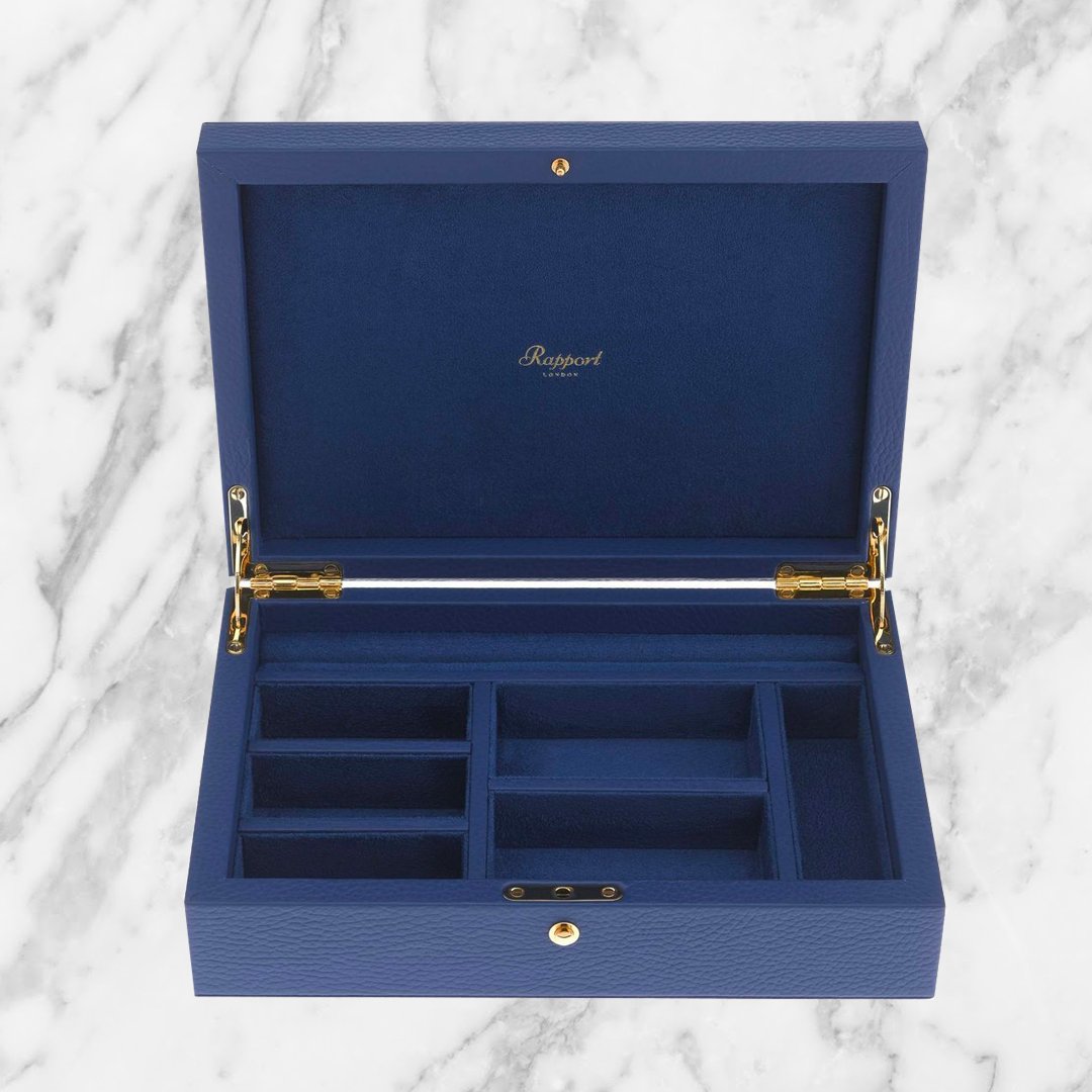 The finishing touch for watch collectors. Discover our timeless range of luxury watch accessories this season. #RapportStyle

Shop now on rapportlondon.com