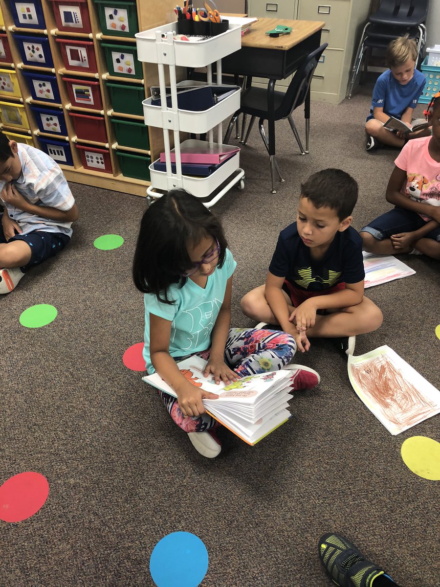 LSourber's tweet photo. 1st and 2nd grade loved celebrating their reading and writing today! I’m so proud of how hard these kiddos have been working! @KFrankson3 @jessj715 @kelene30 @MMmoreno11 https://t.co/vJbzPNpPFH