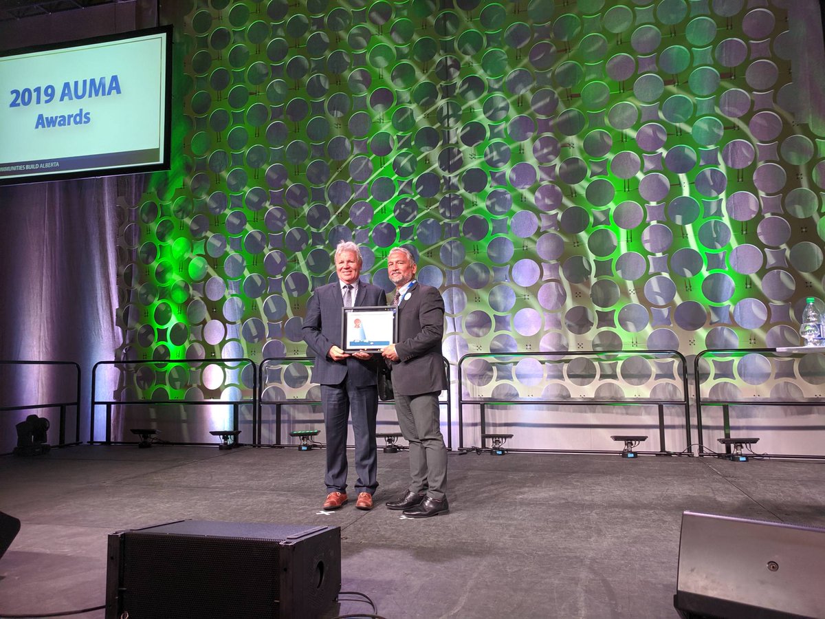 Thorn4Okotoks's tweet photo. @TheAUMA convention our previous CAO Richard Quail was recognized for his years of service in Municipal Government (27 years) with a Lifetime Membership award. @townofokotoks #longserving #Okotoks #Auma2019 https://t.co/jV3C10pK67