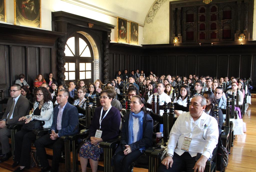 DIF_NMX's tweet photo. El intercambio de experiencias y conocimientos, el debate y las propuestas que se den en este Congreso #CUCCAL serán clave para mejorar el trabajo e impulsar una cultura de calidad en el consumo de alimentos: #TitularSNDIF https://t.co/v6PBDUzOas