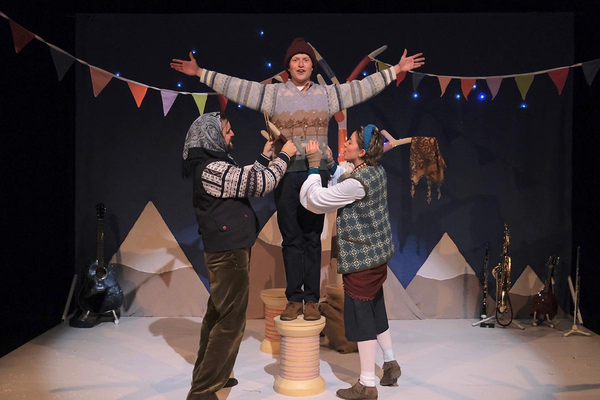 YorkTheatre's tweet photo. That Friday feeling (#TheBoyWhoCriedWolf style)! Not long now until it becomes mandatory to wear several layers of knitwear at all times. You can catch @tuttifruttiprod's wonderful wintry take on the famous Aesop fable in our Studio until 12 Oct.

Photos by Brian Slater https://t.co/BvcbOYPfSr