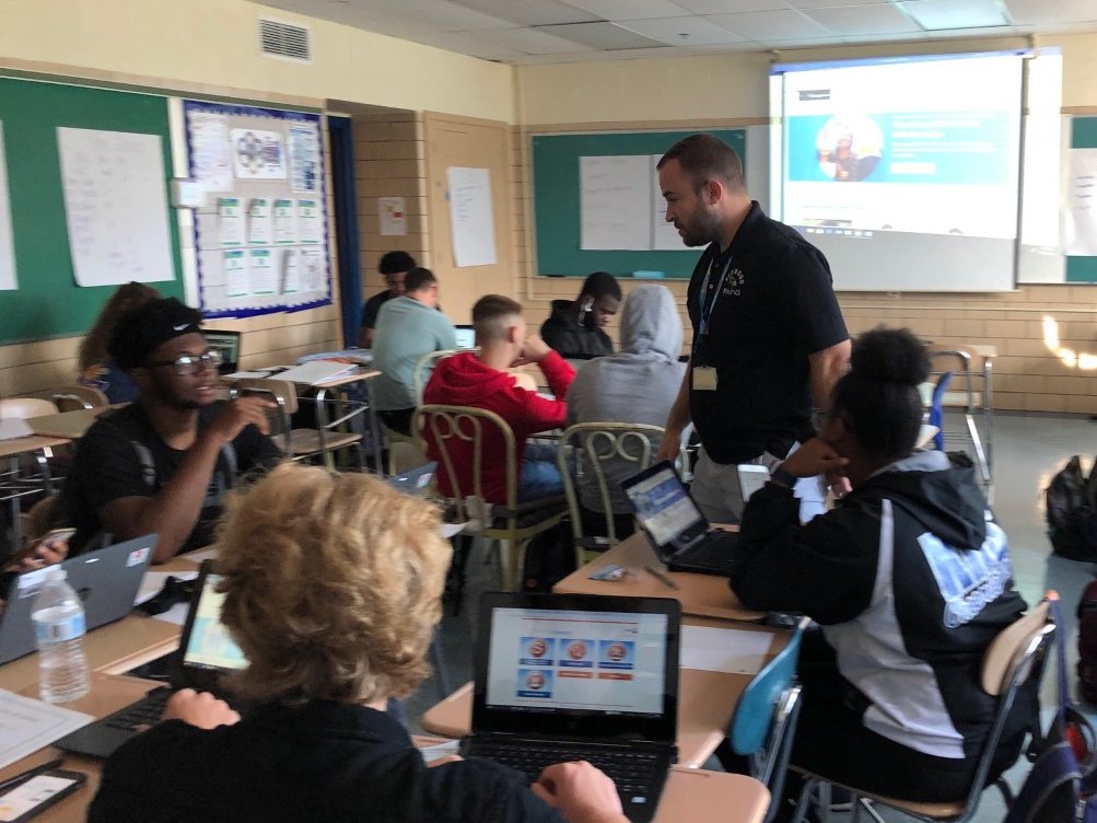 KSportsscience's tweet photo. School Counselor, Mr. Grubka,  spoke to the SSA 12 students about college applications, scholarships and how to utilize Naviance and Collegeboard in Ms. Jones Leadership &amp; Rec II class this morning! #SchoolCounselor #Naviance #College @TheBluebirdEye @BPowell_BCPS @KenwoodBCPS https://t.co/gaZLACcR56