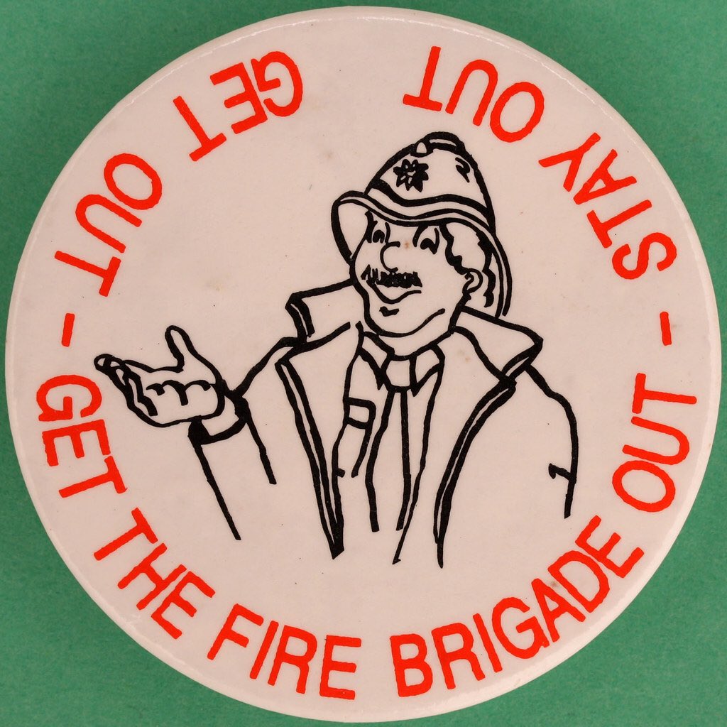 Seanofthesouth's tweet photo. #IrishOut ..thankfully the Fire Brigade came out...... https://t.co/C0MJrr7VsF