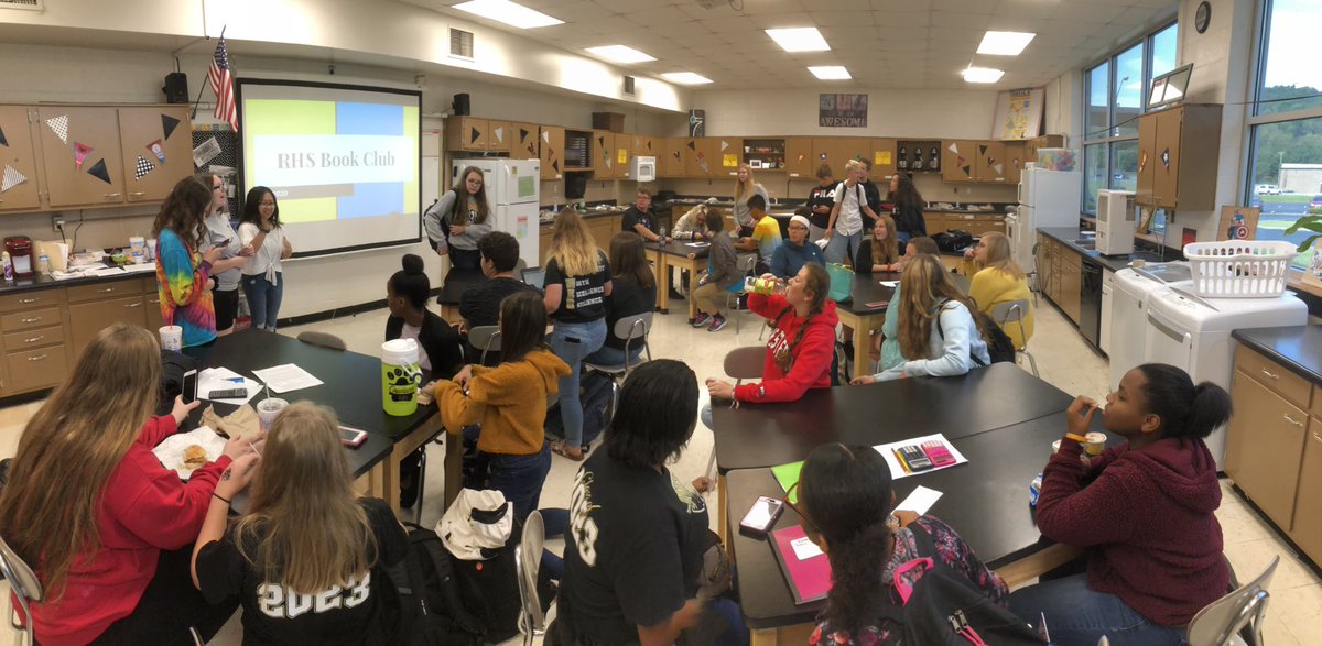 Miss_Nugent_Sci's tweet photo. SO excited to kick off book club this year!!! So many students we had to use pano to get a picture of them all!! #BookClub @RVKPanthers #WeRReaders https://t.co/vtVVxh2UWw
