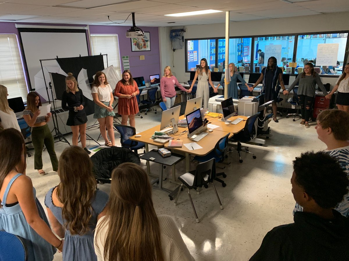 #Yearbook is serious business. Today we exchanged yearbook vows and committed to the sacred work of telling the <a href="/LeesSummitHS/">LSHS</a> story. Of course we celebrated with cake, and a formal dress code was strictly observed...check out that amazing suit!  <a href="/ReflectorYRBK/">Reflector Yearbook</a>