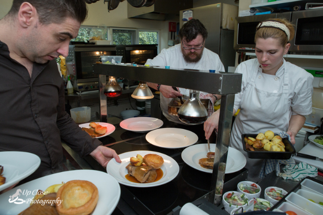 farmersboyinn's tweet photo. 🥧🥩🍔🍳Job Opportunity 🎂🍰🍻🍽️

The Farmer's Boy Inn combines the love of food with a love of people and we are looking for an APPRENTICE CHEF who is passionate about food. 

If that sounds like you, then direct message or ring us up at 01452 470109  to arrange an interview. https://t.co/p0p8Wbq1op