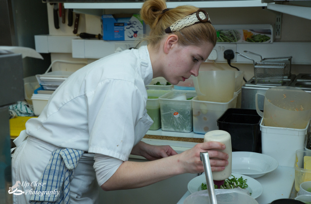 farmersboyinn's tweet photo. 🥧🥩🍔🍳Job Opportunity 🎂🍰🍻🍽️

The Farmer's Boy Inn combines the love of food with a love of people and we are looking for an APPRENTICE CHEF who is passionate about food. 

If that sounds like you, then direct message or ring us up at 01452 470109  to arrange an interview. https://t.co/p0p8Wbq1op