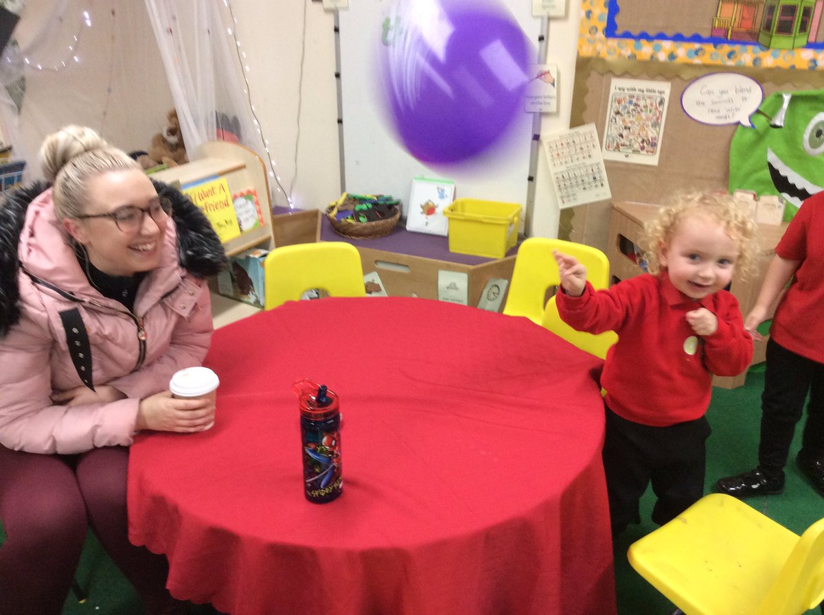 AshKnotty's tweet photo. Our EYFS children have raised an amazing £103.37 for Macmillan Cancer Support by hosting a coffee morning/ afternoon with a lot of cake!
#WorldsBiggestCoffeeMorning
#AmazingParentSupport https://t.co/xpHANjxFbl
