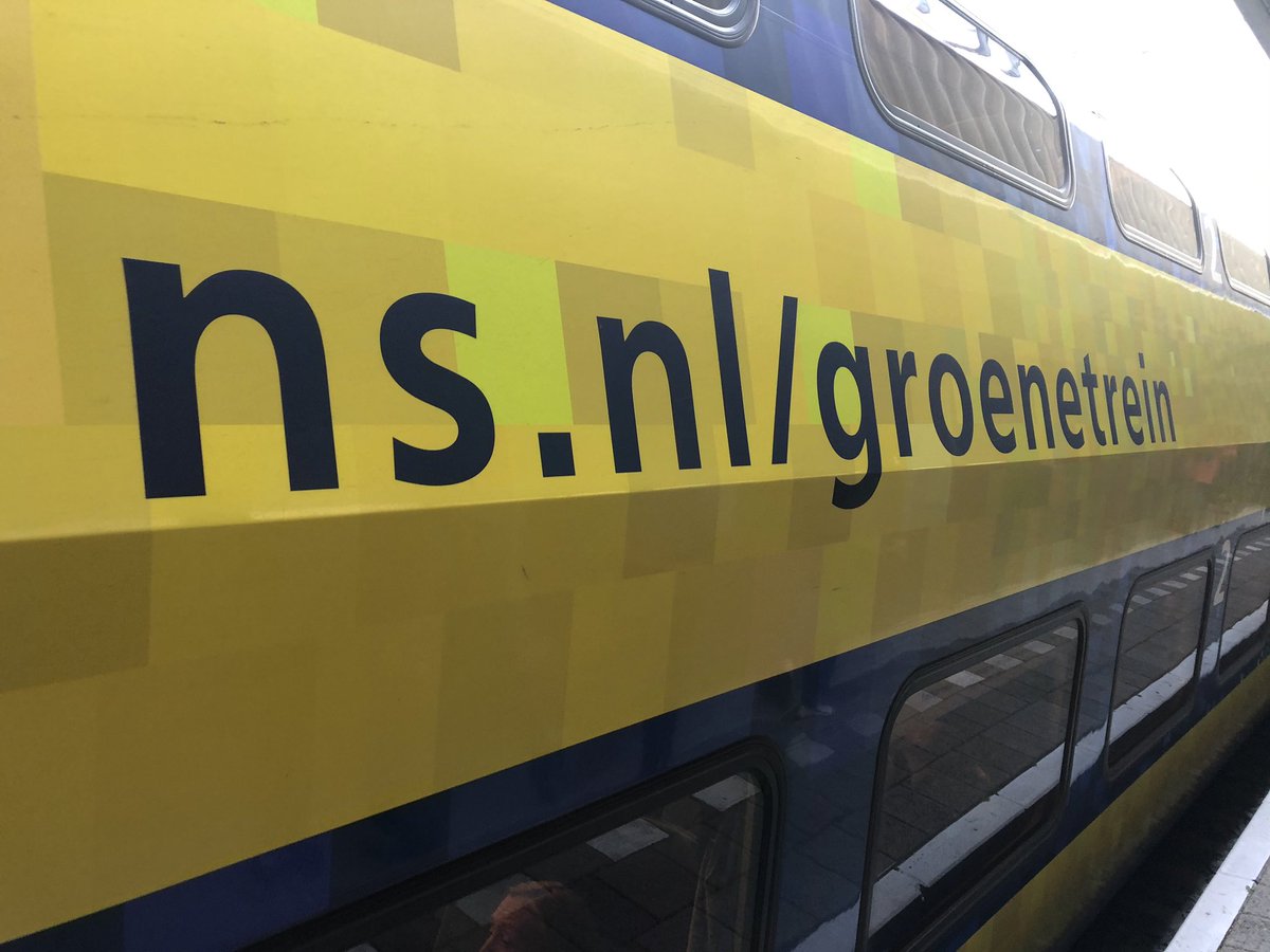 JorisHuisman's tweet photo. @NS_online zet speciale trein in op traject Den Haag - Leiden voor #klimaatstaking en rijdt gewoon op tijd! https://t.co/VOxBLCgS7E