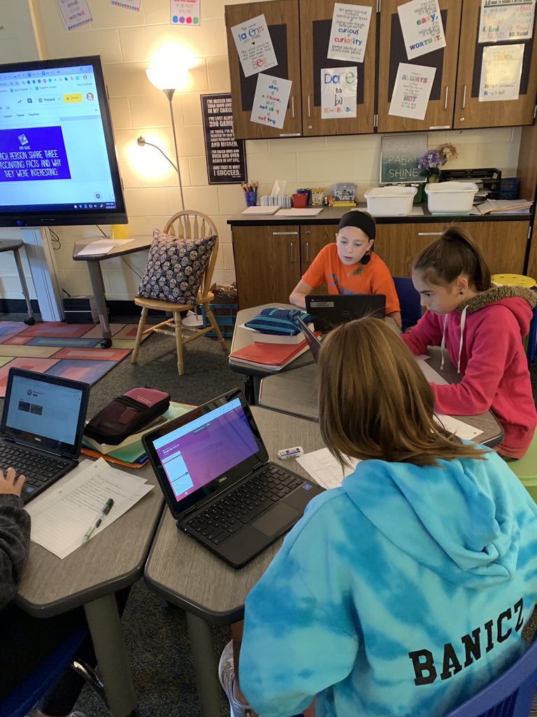 10JenniferR's tweet photo. Keller 7th graders experienced their first Wonder Day. Such great inquiry happening in room 111! #Keller #Innovate54 #Wonderday #Inquiry https://t.co/fuTmnQKFCB