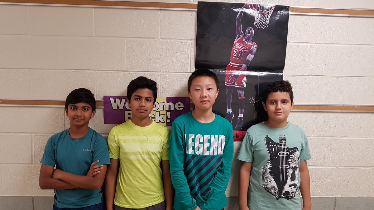 MightyMustang25's tweet photo. Spirit Day @SPSSabres https://t.co/FxYRVVnPL3