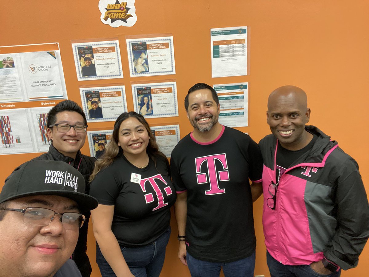 Had an awesome time visiting stores with @iamPaulCLee and @BryanThompsonSW  thank you to the @WirelessVision team for the partnership! #WinForeverLA