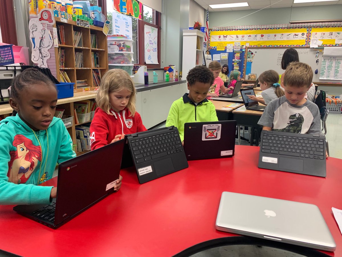 2M students working hard on seesaw today.  Sowing our parents how we use visualization! #ForesRoadSchool