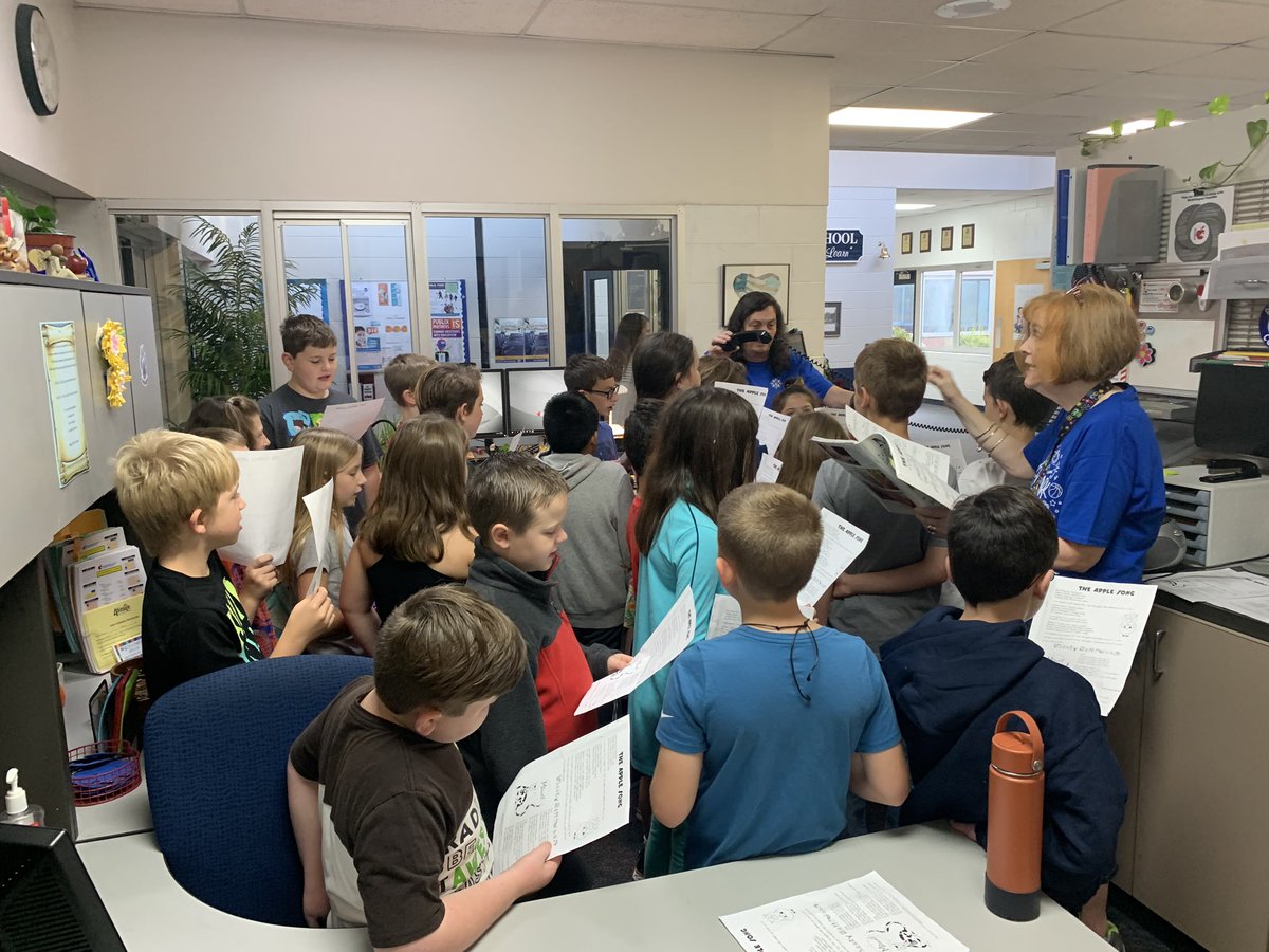 DennisonsDen's tweet photo. Behind the scenes with our student leaders! Thanks for showing your leadership skills today! #7habits #leaderinme @AtkinsonElem https://t.co/PFFHp5XWV1