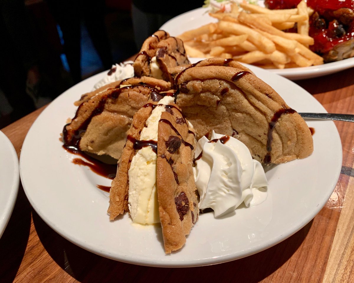 There is only one thing that would make this Friday sweeter! 😍