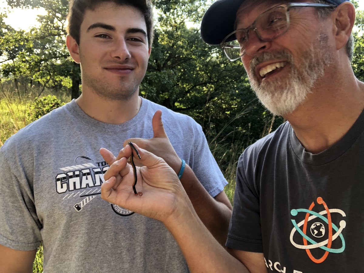 capsbio's tweet image. Morning Blue River Glade Expedition to observe #RingneckSnake #Diadophispunctatus coiling behavior in the field. 18 data points. #HypothesisTesting #Statistics #Science @BVCAPS @NetworkCAPS
