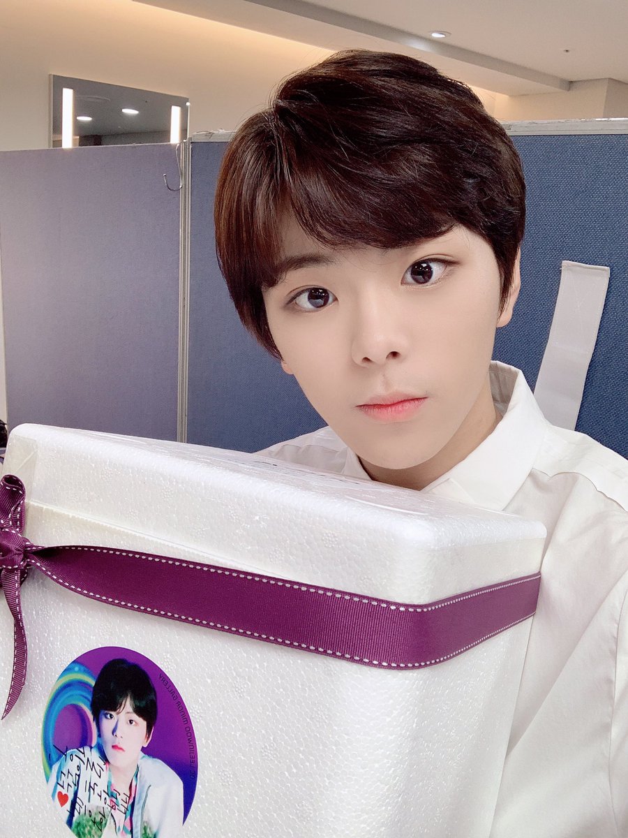 maroo_ent's tweet photo. [#TEENTEEN]

9월 27일 #틴틴 다이어리📝
교복 틴틴 너무 완벽하잖아요😭

틴틴이들 교복 셀카로 오늘 하루 피로 날려버리세요🥰🥰🥰

여러분들 모두 화이틴틴💞

#이진우 #이우진 #이태승
#VERY_ON_TOP https://t.co/wUh8If9AhM