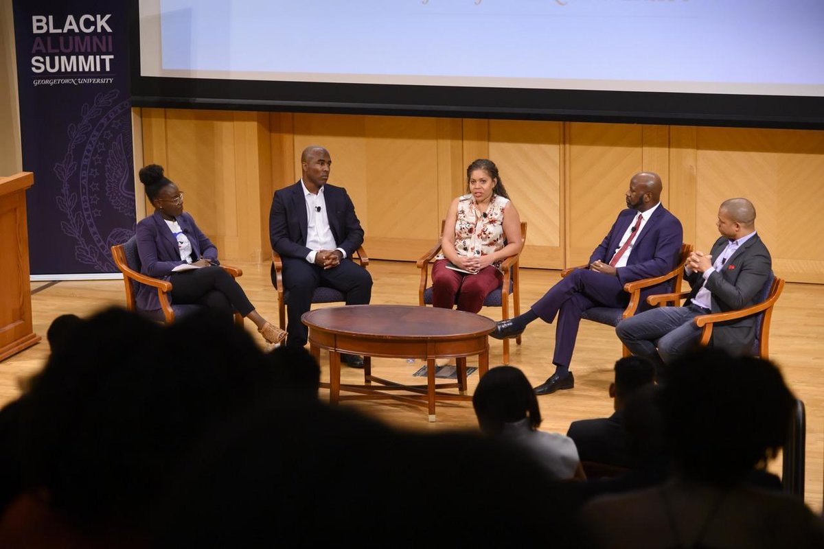 HoyaBlackAlumni's tweet photo. A really dynamic convo on "the power of our dollars" on what corporate social responsibility really means to these @GUAlumni leaders in the space.
Panelists echo @HendersonKaya's charge to "actually *talk* to the people we're hoping to serve" in planning #CSR efforts. #HoyaBAS https://t.co/nb9G5XrYJw