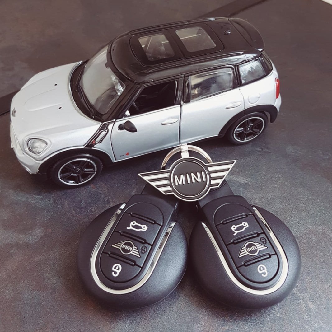 iSophieWright's tweet image. New car day!! #69Plate #MiniCountryman @MINI