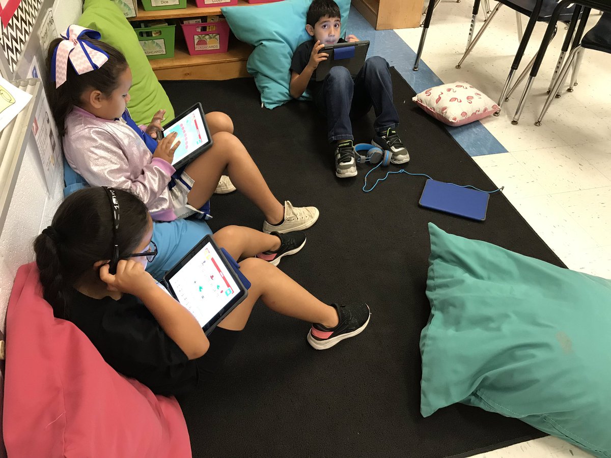 cesparza78's tweet photo. Fun Friday Stations after tests are done @GarrigaElem @ProdigyGame @ImagineLearning #greaterthanLessthan https://t.co/QHzmxgQppU