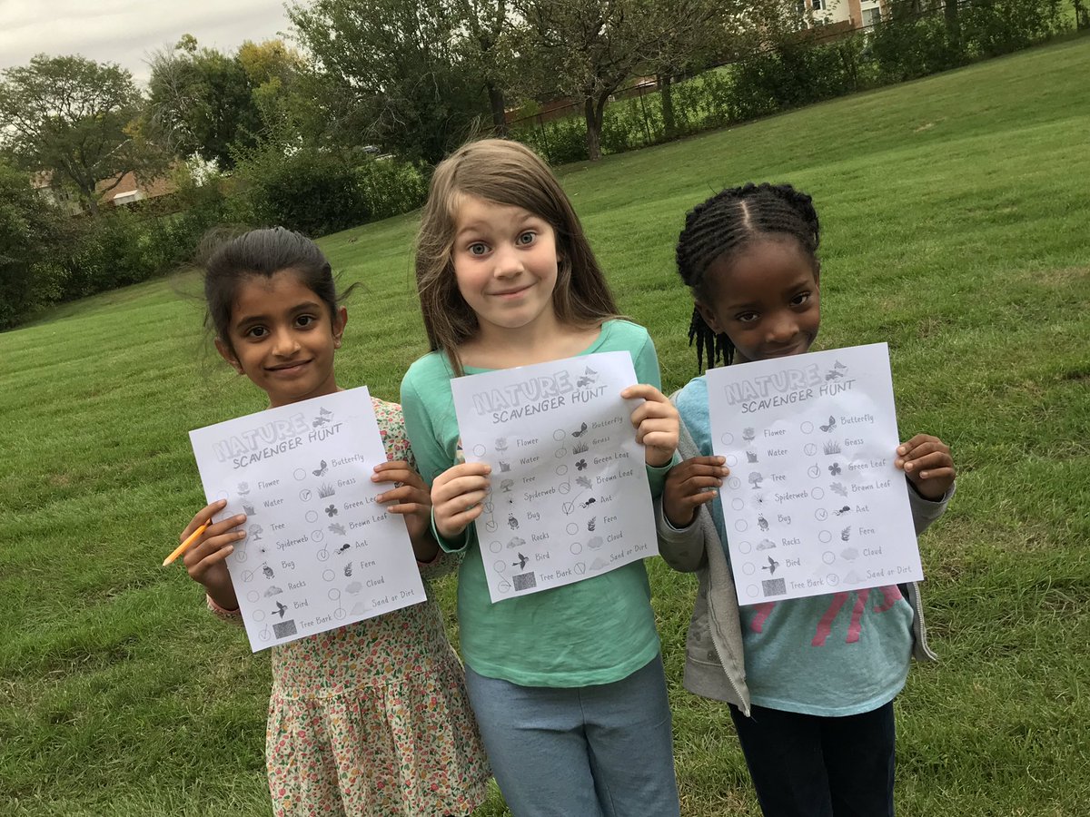 MsBucaroSD54's tweet photo. 🌼 ScAvEnGeR HuNt! 🌸🍃
SEL Celebration... 1st grade had a blast! We beat the rain! https://t.co/003l1i8Wzm