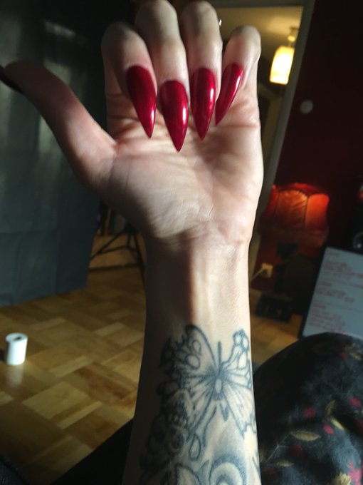 if you like my new sexy nail follow me i do custom in 4k quality https://t.co/rFSAf3dItP&hellip; #rt #follow<a href="/tag/follow"class="tags"><span>#follow</span></a><a href="/tag/rt"class="tags"><span>#rt</span></a>