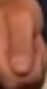 greasyeric's tweet photo. Can we talk about how much @sethmeyers thumb looks like a big ole DINGUS? https://t.co/SxGeB4GrUY