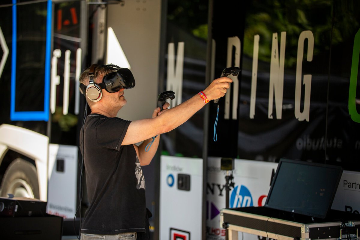 FilmSpringOpen's tweet image. During #FilmSpringOpen you will have the chance to develop the unexceptional #VRapps thanks to the #HP Virtual Reality Group supported by our technology partner
@hp_polska. 
filmspringopen.eu/en/gabriel-zia…