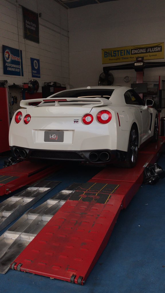 HGMotorsports's tweet image. GTR alignment underway using the finest in #HunterEngineering equipment!